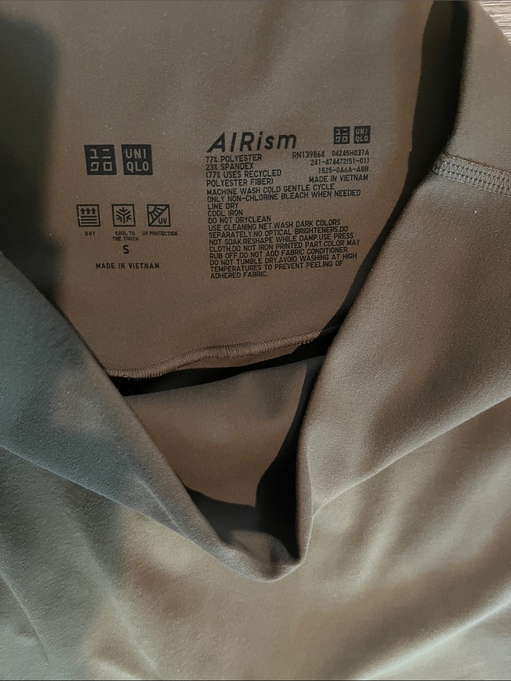 Uniqlo Brown Cropped Tee & High-Waist Leggings Set - Picture 5 of 5